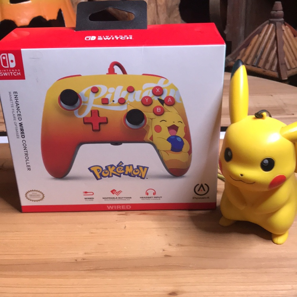 Enhanced Wired Controller for Nintendo Switch - Pokémon: Oran Berry Pikachu